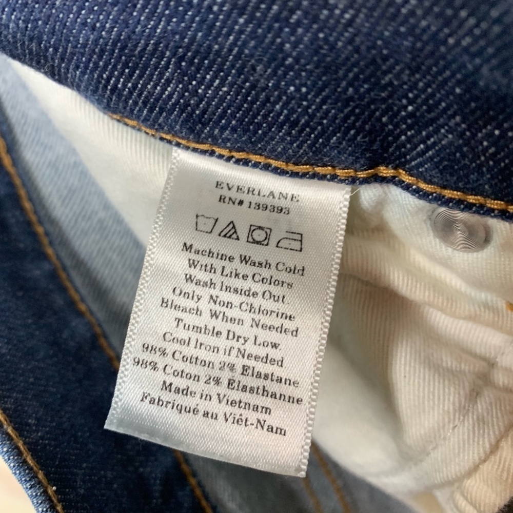 Everlane Mid-Rise Straight Jean​​​​ - Picture 5 of 8
